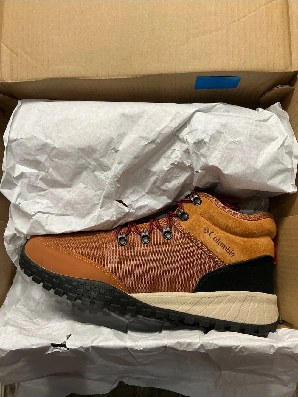 Columbia Men's Brown Hiking Boot with Red Laces Size 13